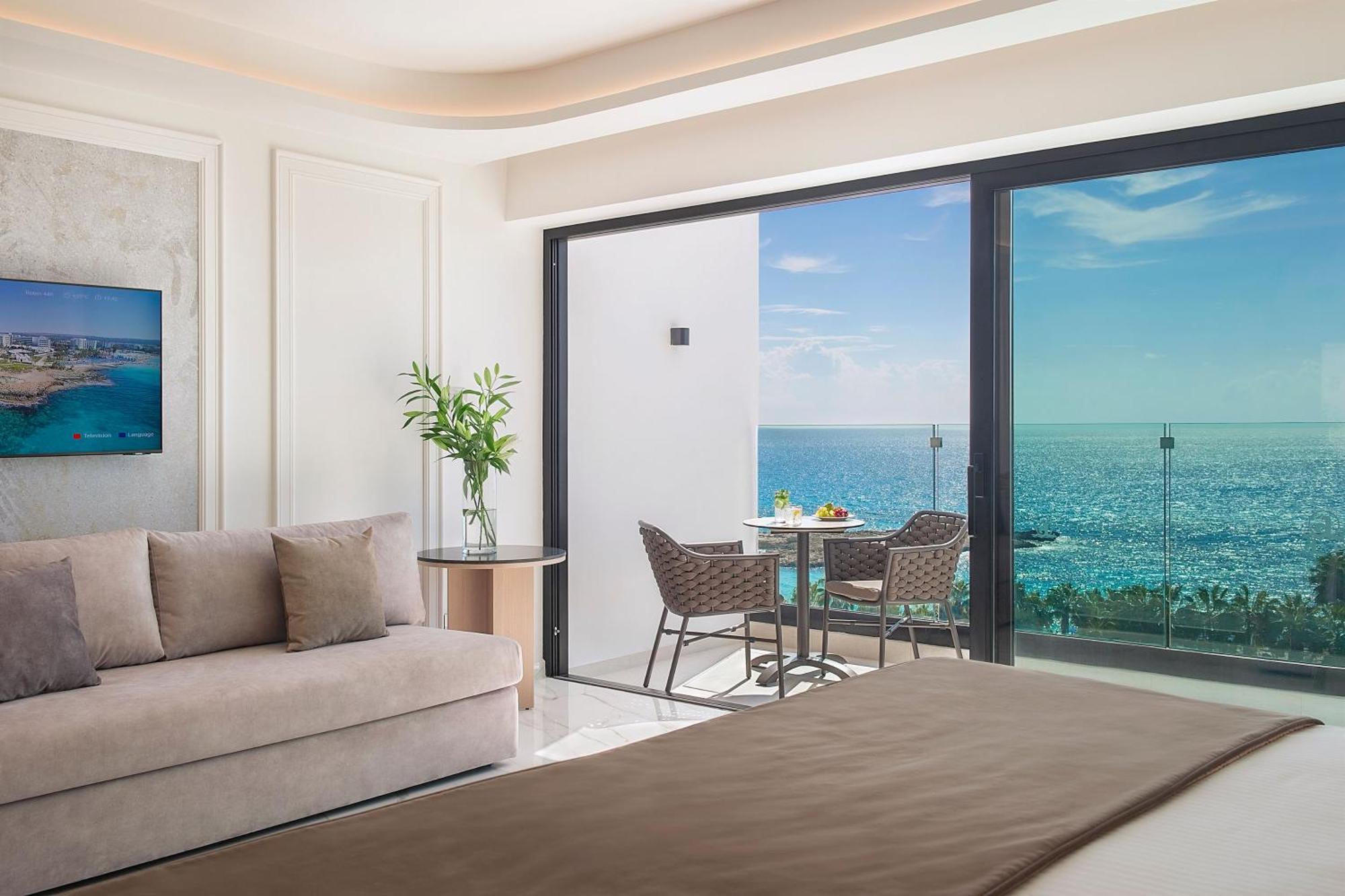 Adams Beach Hotel & Spa (Adults Only) Ayia Napa Luaran gambar Suite